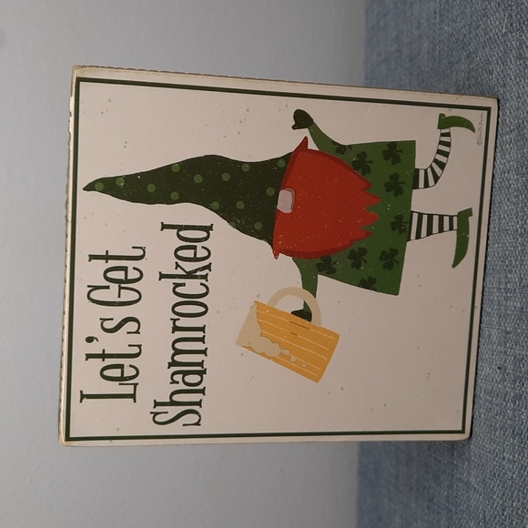 Box Sign Shelf Sitter Wall Hanging Leprechaun St. Patrick's Day Irish Shamrock - Picture 1 of 5